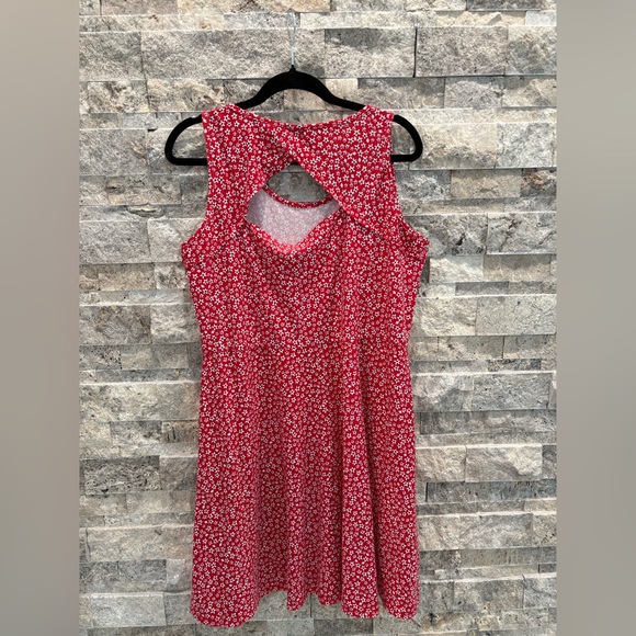 Floral Flowy Red Sleeveless Summer Dress - Picture 3 of 7
